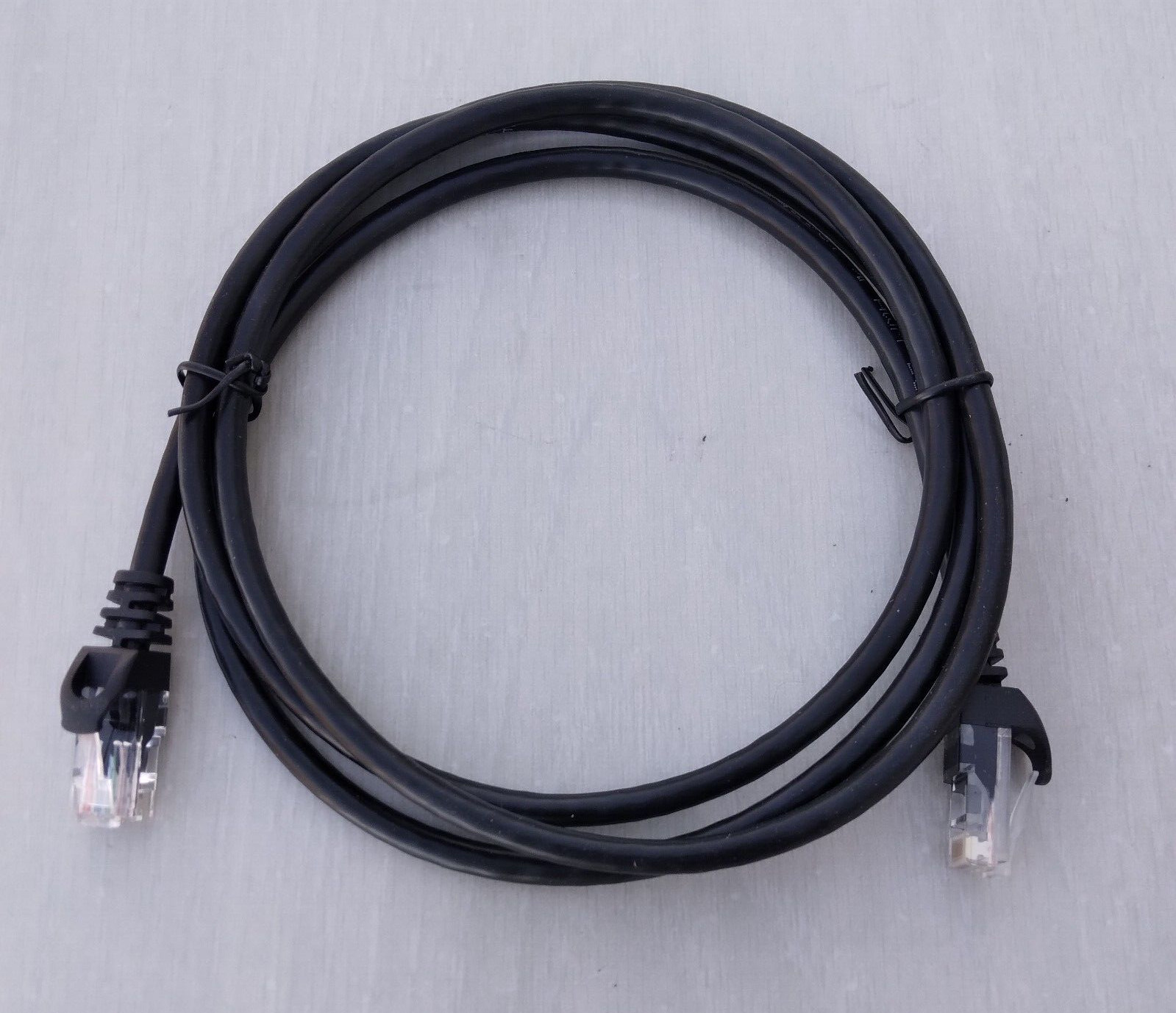 Cat-6 Gigabit Ethernet Patch RJ45 Internet Cable – 5 Foot – Amazon Basics