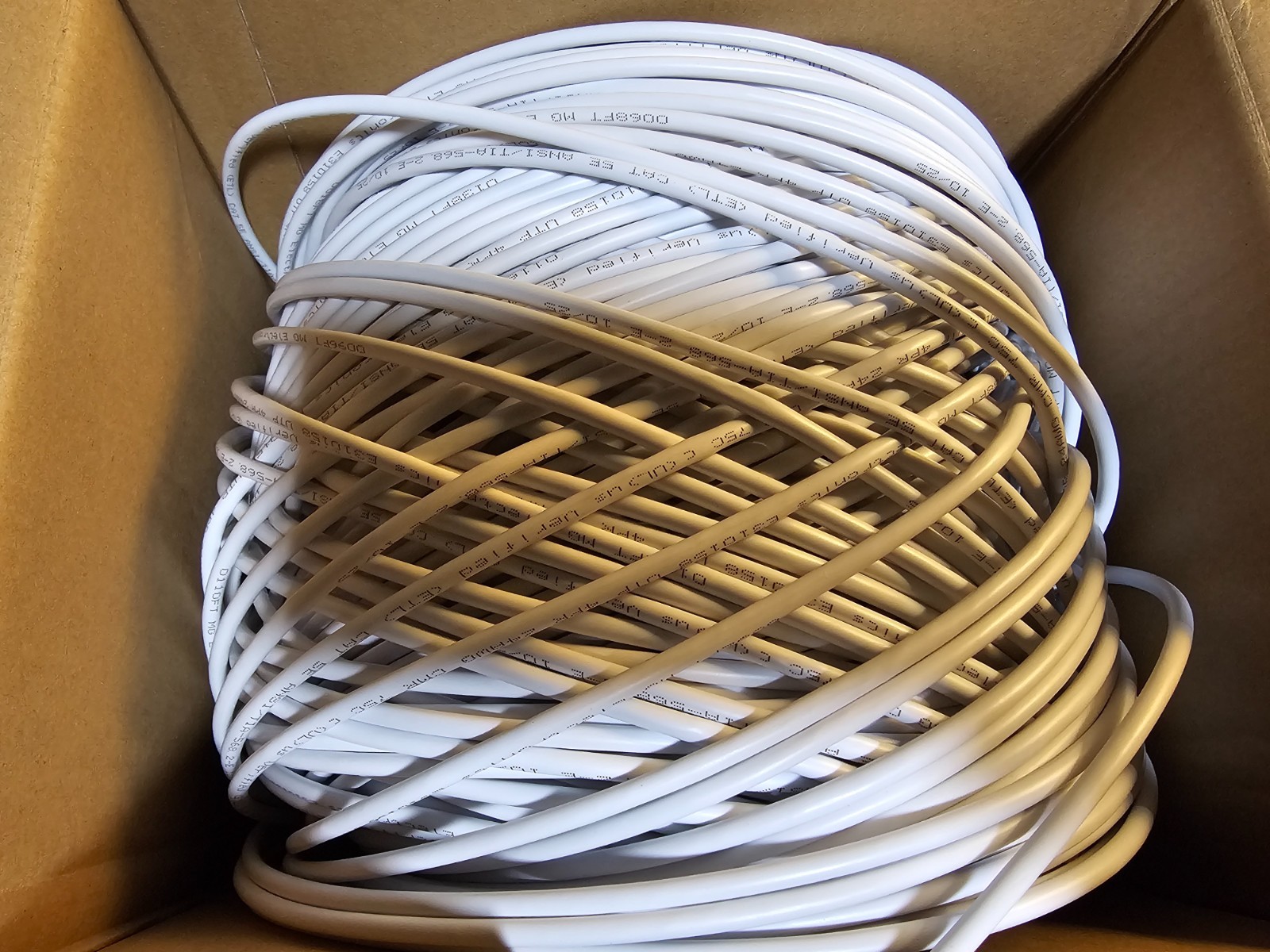 500FT MG Electronics UTP CAT 5e 100MHz CMR/CMX 75C Solid Copper Ethernet Cable