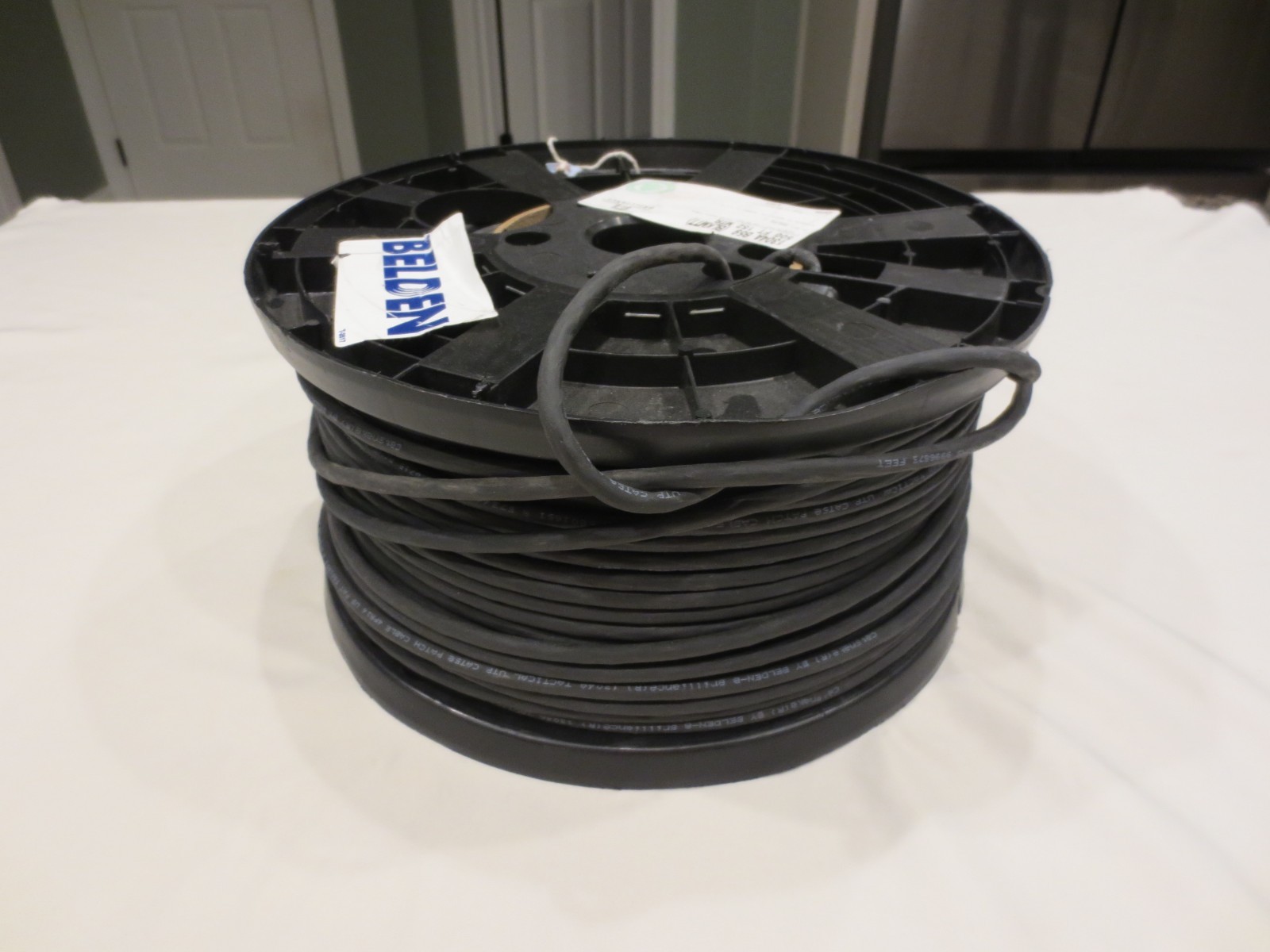 Belden 1304A Catsnake Brilliance cat5e Patch Cable Roll of 500ft USA Brand New