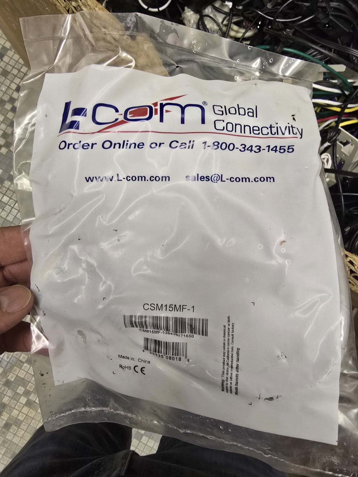 L-Com CSM15MF-1 Economy Molded D-SUB Cable DB15 Male/Female 1.0 Ft