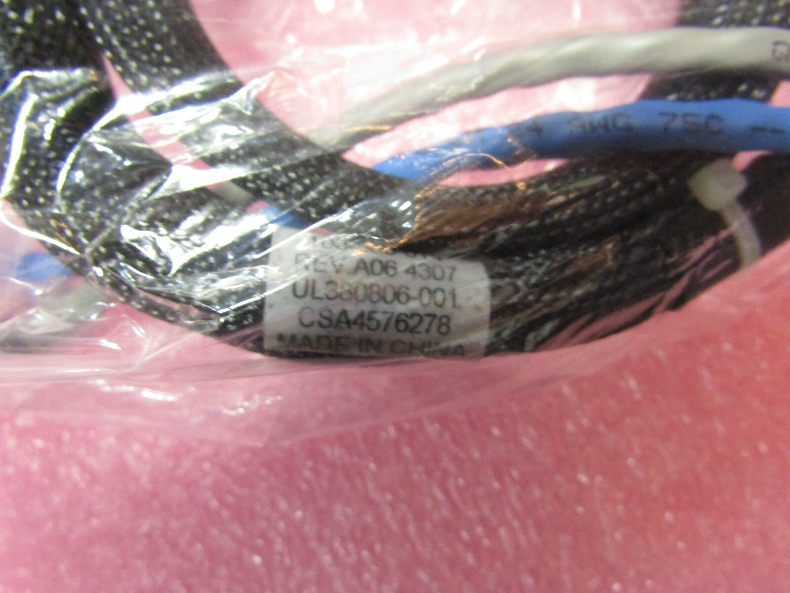 100-580-014 CSA4576278 EMC CAT6 UTP 1-node Cable Bundle 5 ft (Non-RoHS)