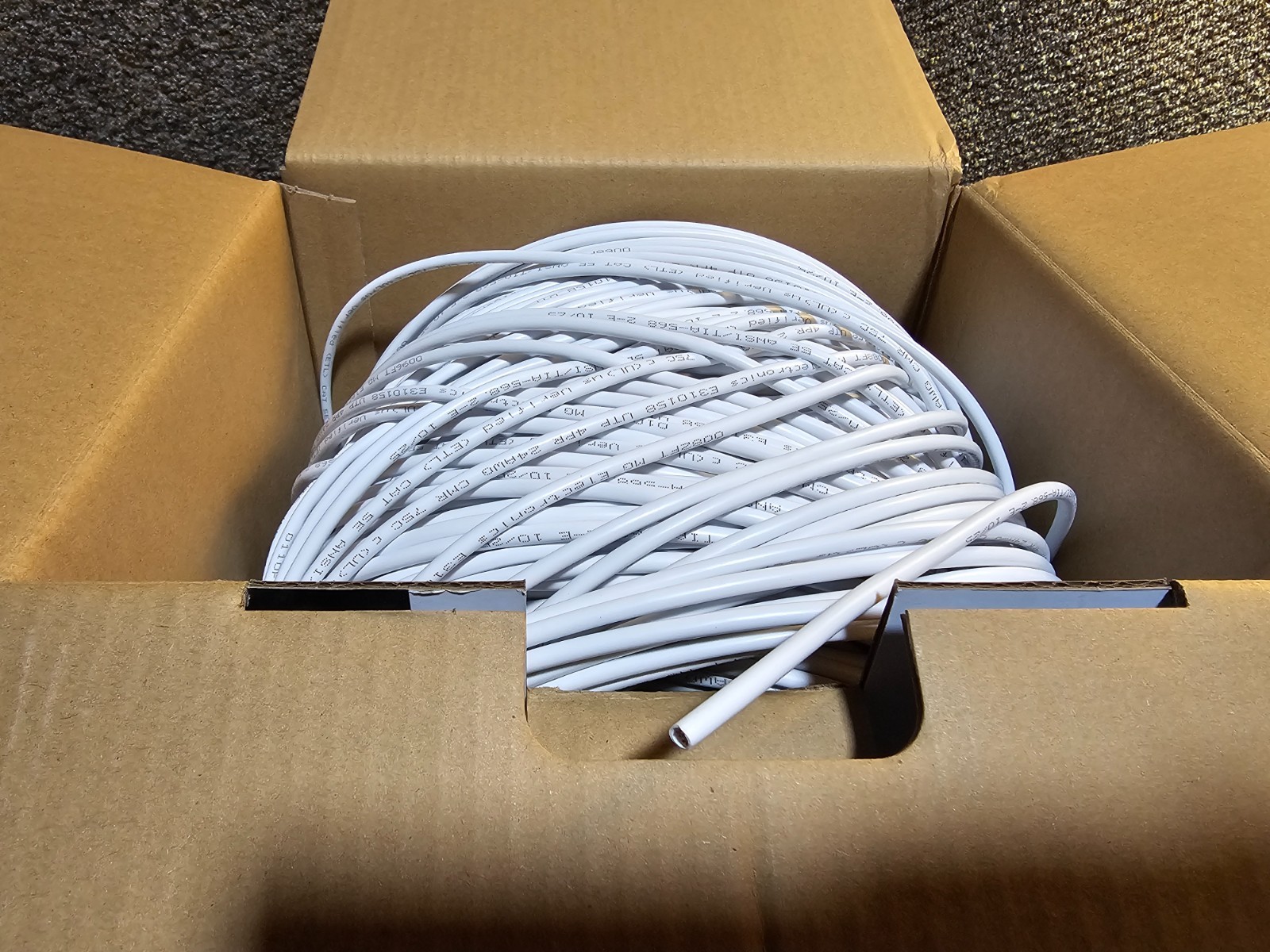 500FT MG Electronics UTP CAT 5e 100MHz CMR/CMX 75C Solid Copper Ethernet Cable