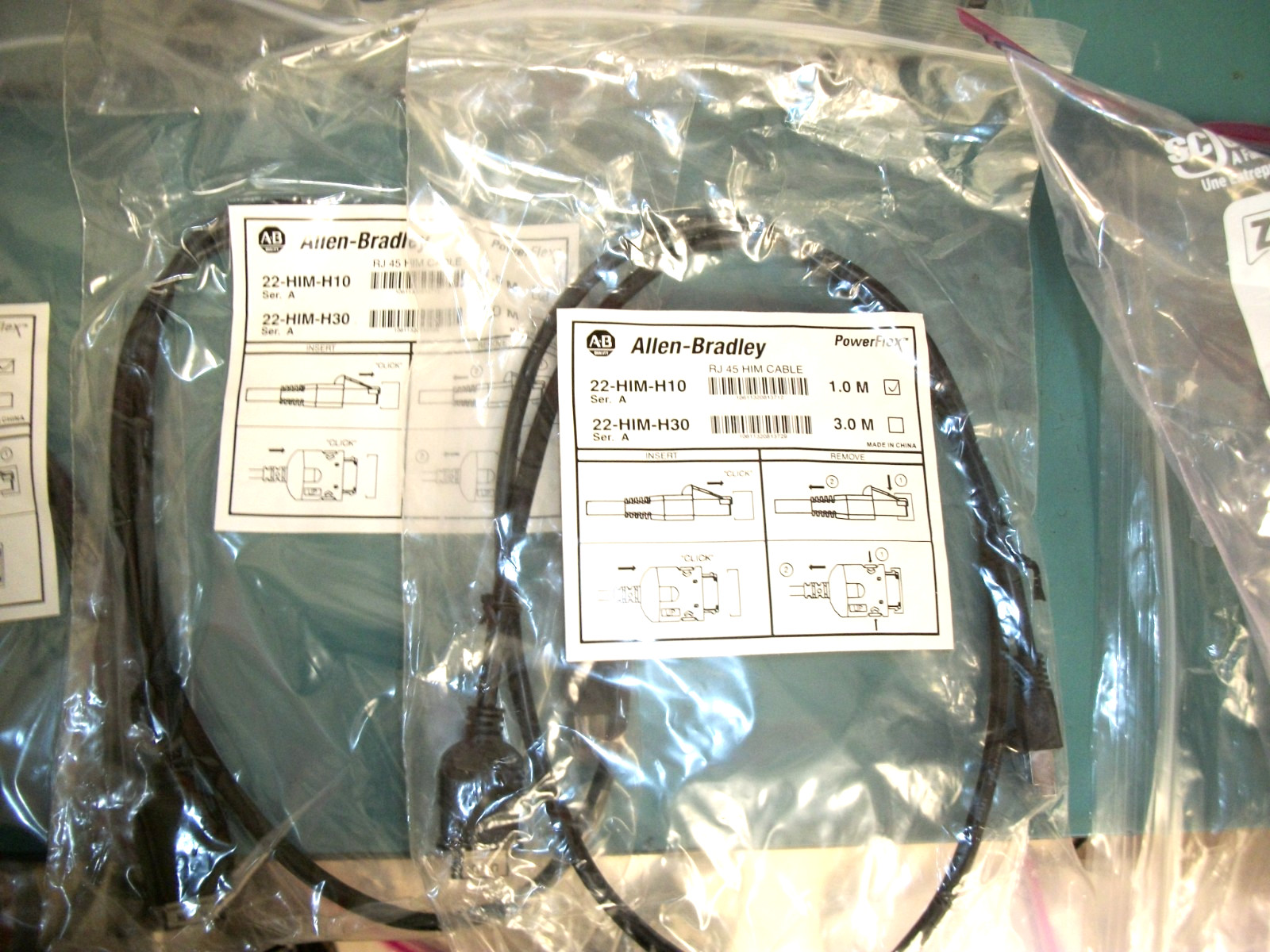 LOT OF 8 – ALLEN-BRADLEY AB PowerFlex 22-HIM-H10 RJ45 HIM Cable 1.0M – NEW