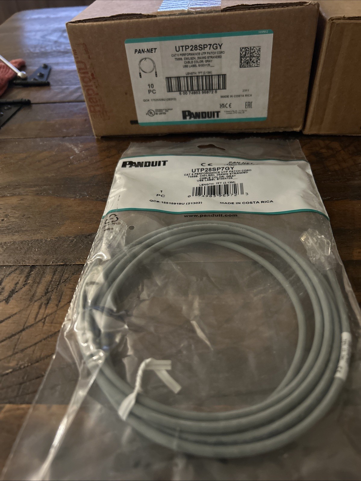 Panduit UTP28SP7GY Cat6 28 AWG Network Patch Cable, 7 Ft Gray Box of 10