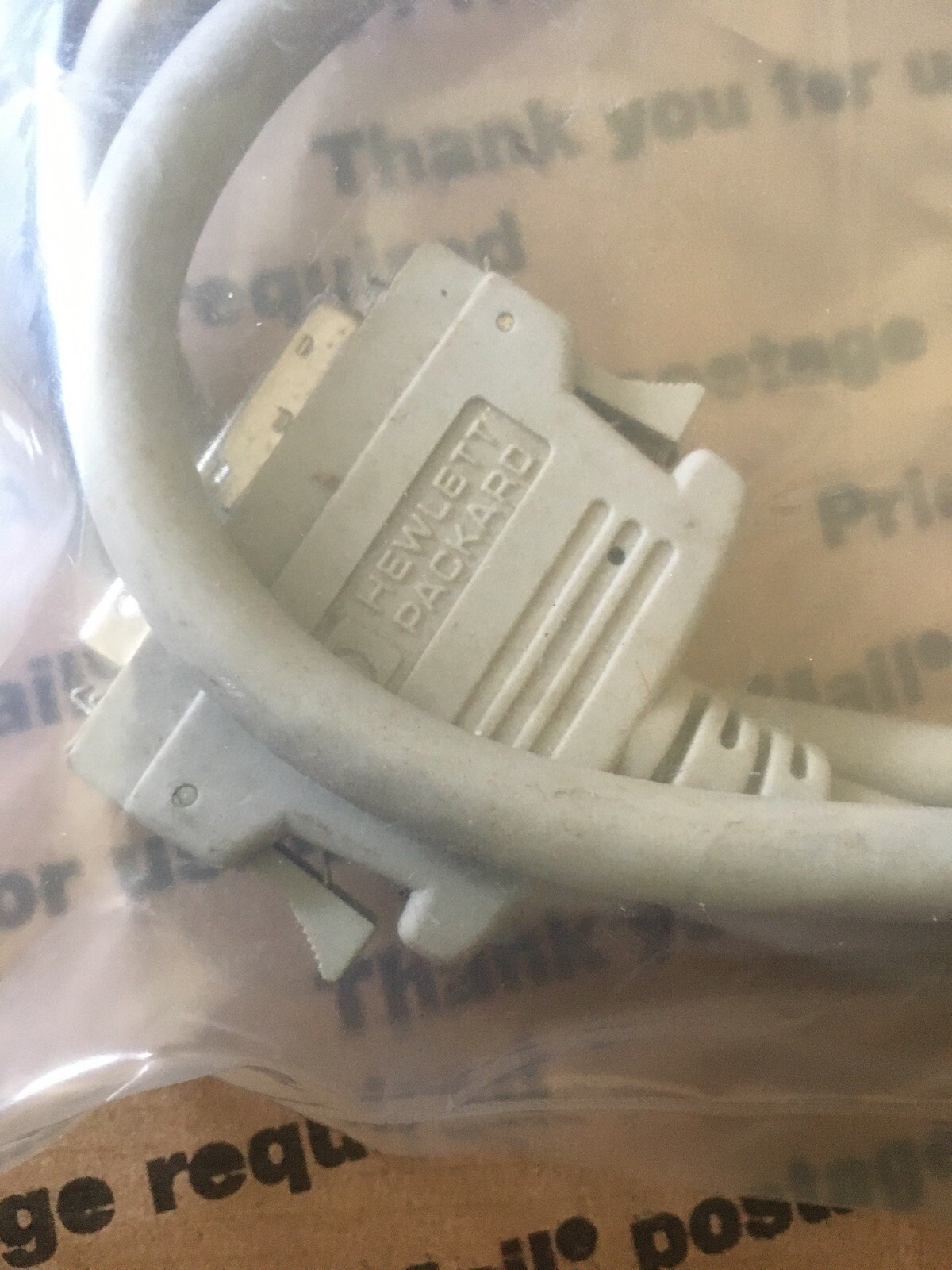 Hewlett-Packard 6’ft SCSI 2 Cable G5100-61605 Cable Made In China.