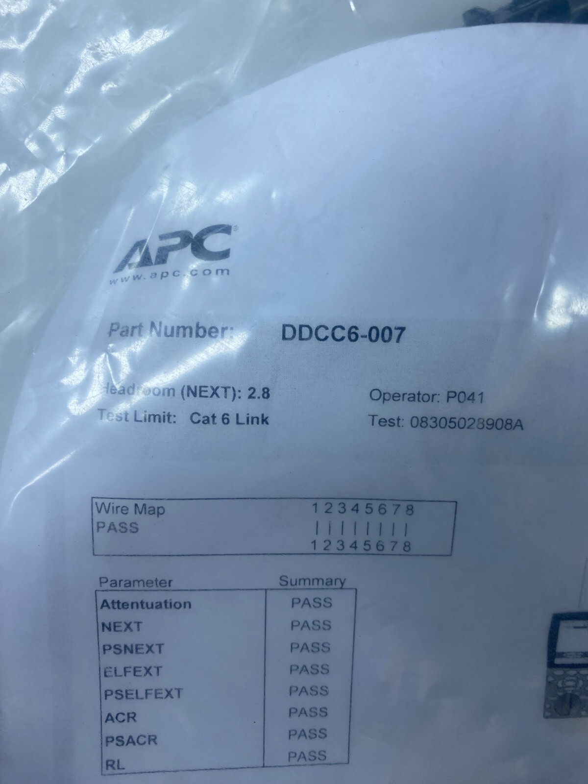 NEW DDCC6-007 APC Data Distribution Cable CAT6 UTP CMR 6XRJ-45 – Black 7FT 2.1M
