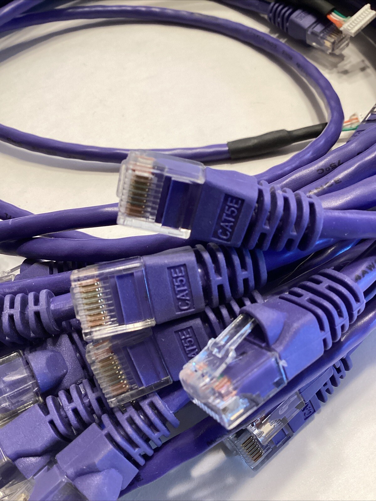LOT 26 Monoprice 2 FT 24AWG Cat5e 350MHz UTP Ethernet Network Cable Purple 568B