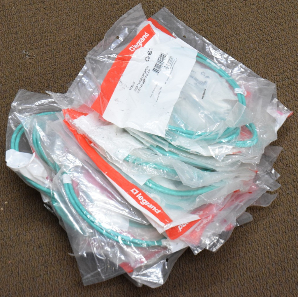 Lot 32pcs Legrand Clarity CAT6 Modular Ethernet Patch Cord Cable 3 ft Green