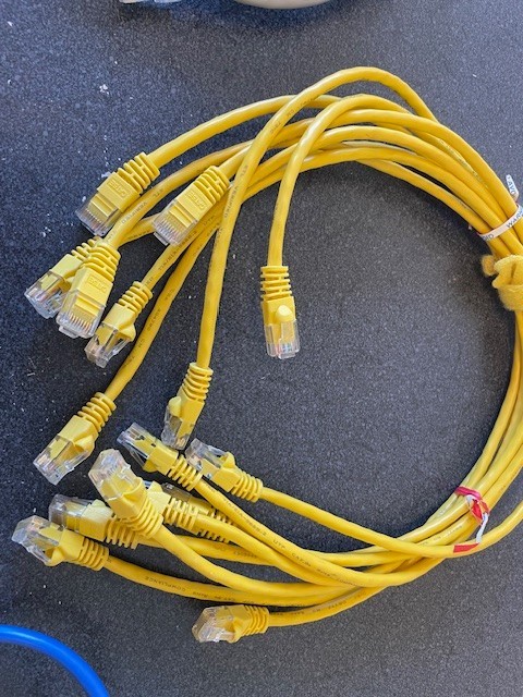 Lot of 15 CAT5 cables, various lengths (see description)