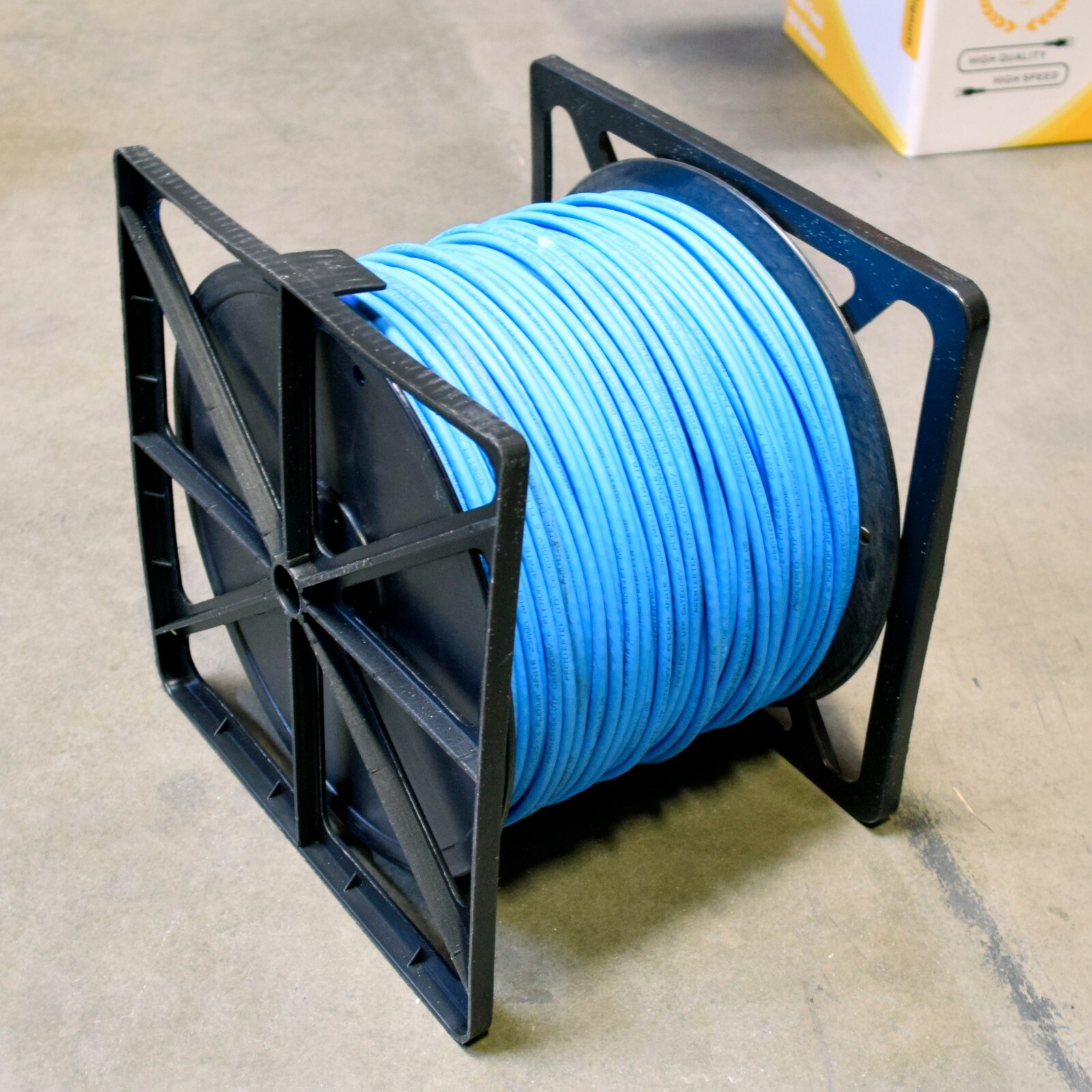 1000ft Cat6 Copper Plenum CMP Fluke Pass 550Mhz UTP Ethernet LAN Cable RIM Blue