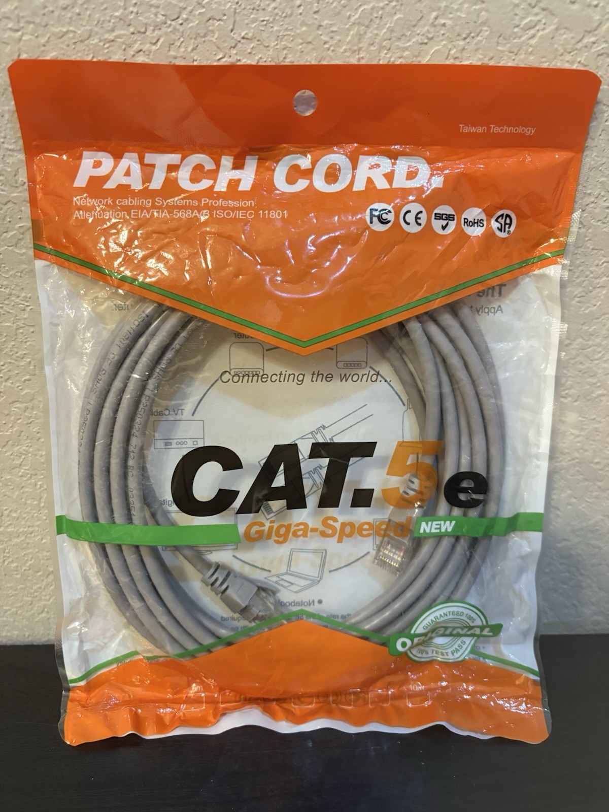 CAT.5.e Patch Cable Giga-Speed New & Sealed EIA/TIA-568A/B, ISO/IEC 11801