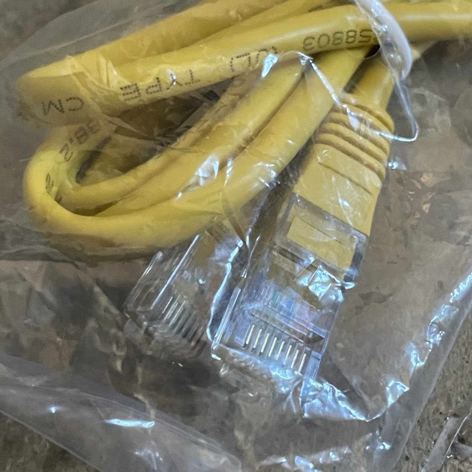 CAT 5E Ethernet Patch Cable 26AWG/4PRS TIA/EIA 568B.2 E358803 UL Type CM Yellow