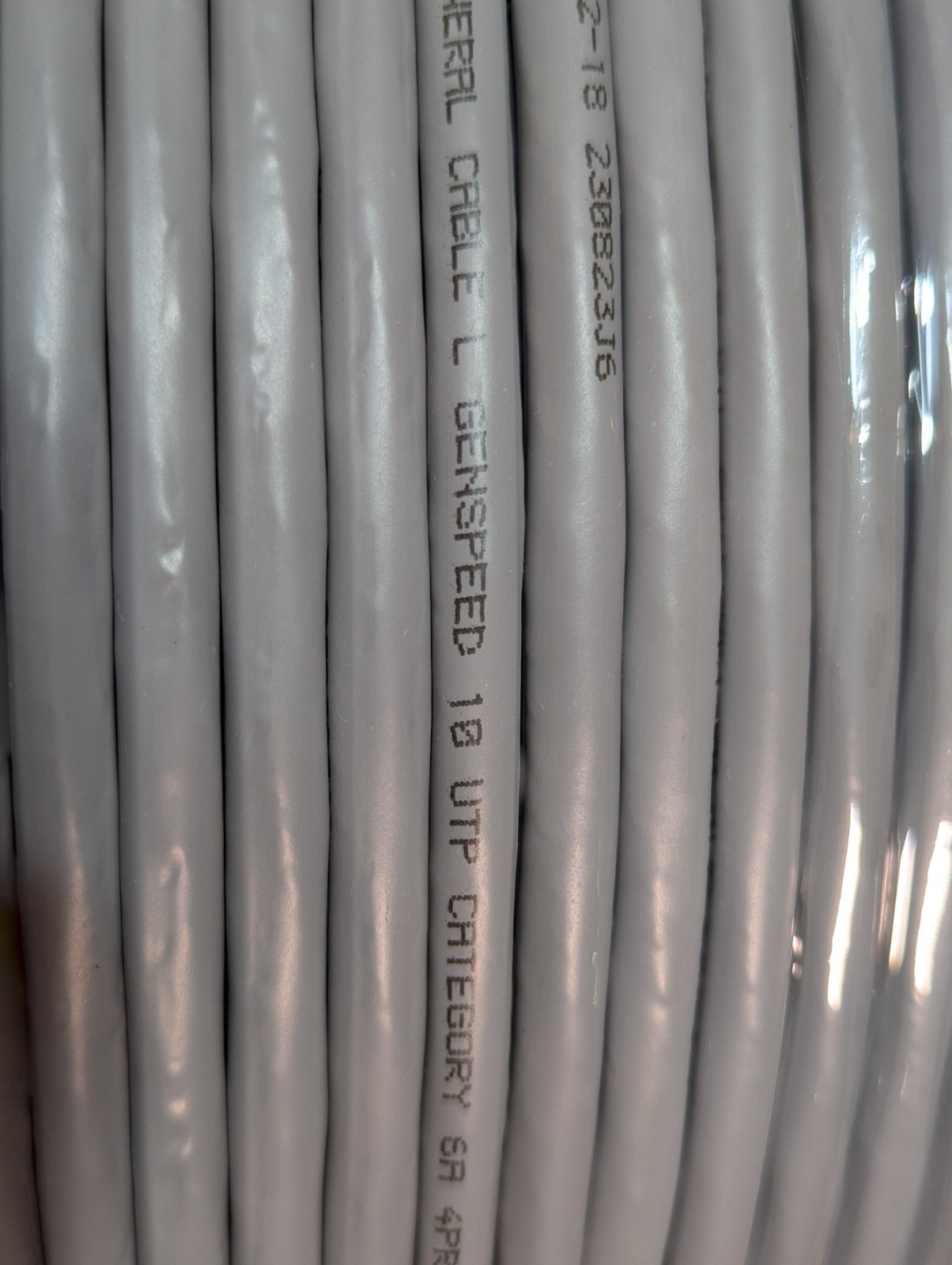 GENSPEED® 10 UTP GEN 4 CATEGORY 6A CMP, PLENUM, 23awg, Gray, 660ft