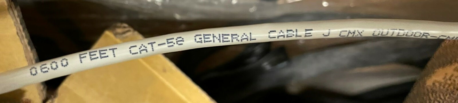 UTP Cat5e Cable CMR-CMX OUTDOOR 100% Copper Gray 600ft General Cable Made in USA