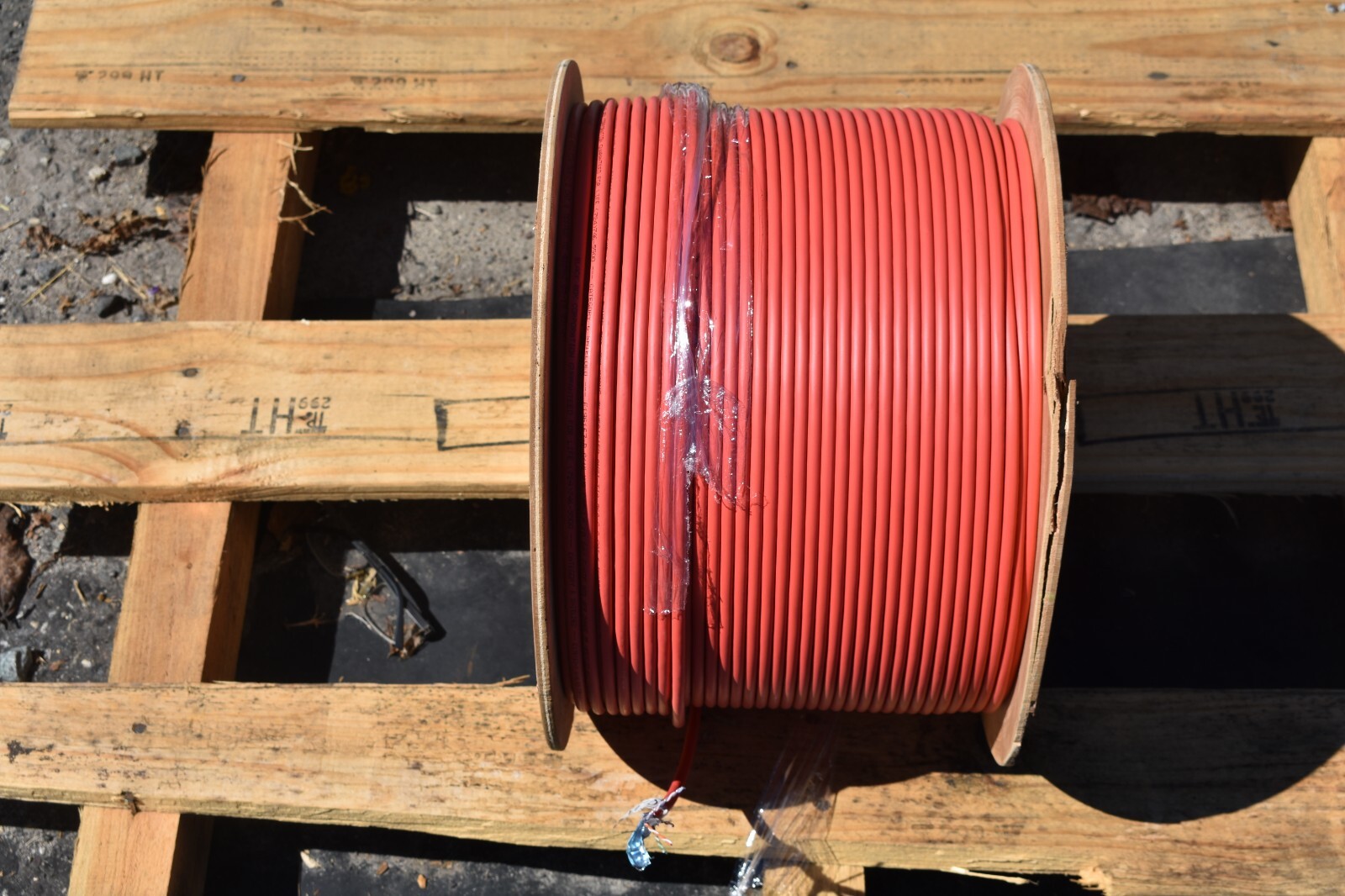 Black Box EVNSL0616A1000 Cat.6 STP Bulk Network Cable 1000ft – Red