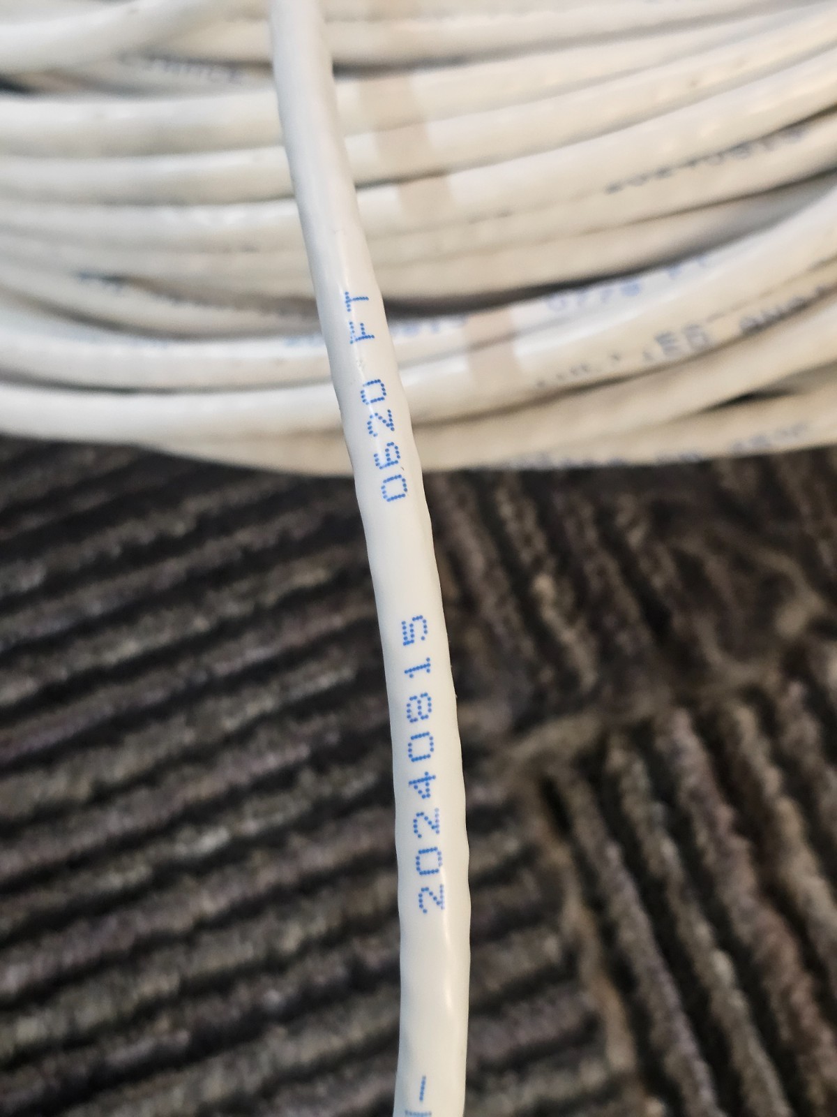 200FT Axiom AXG99968 Networking Cable White Cat6 U/Utp (Utp) 550mhz Patch Cable