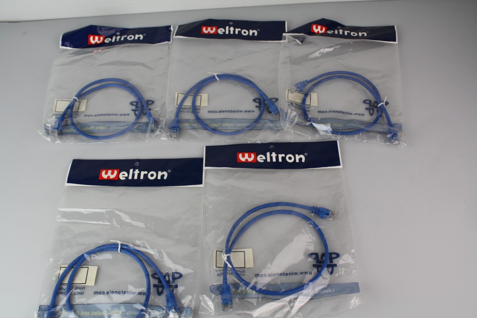 Lot of 5 RoHS Comliant Weltron 2′ RJ45 Male-Male Cat5e Patch Cable