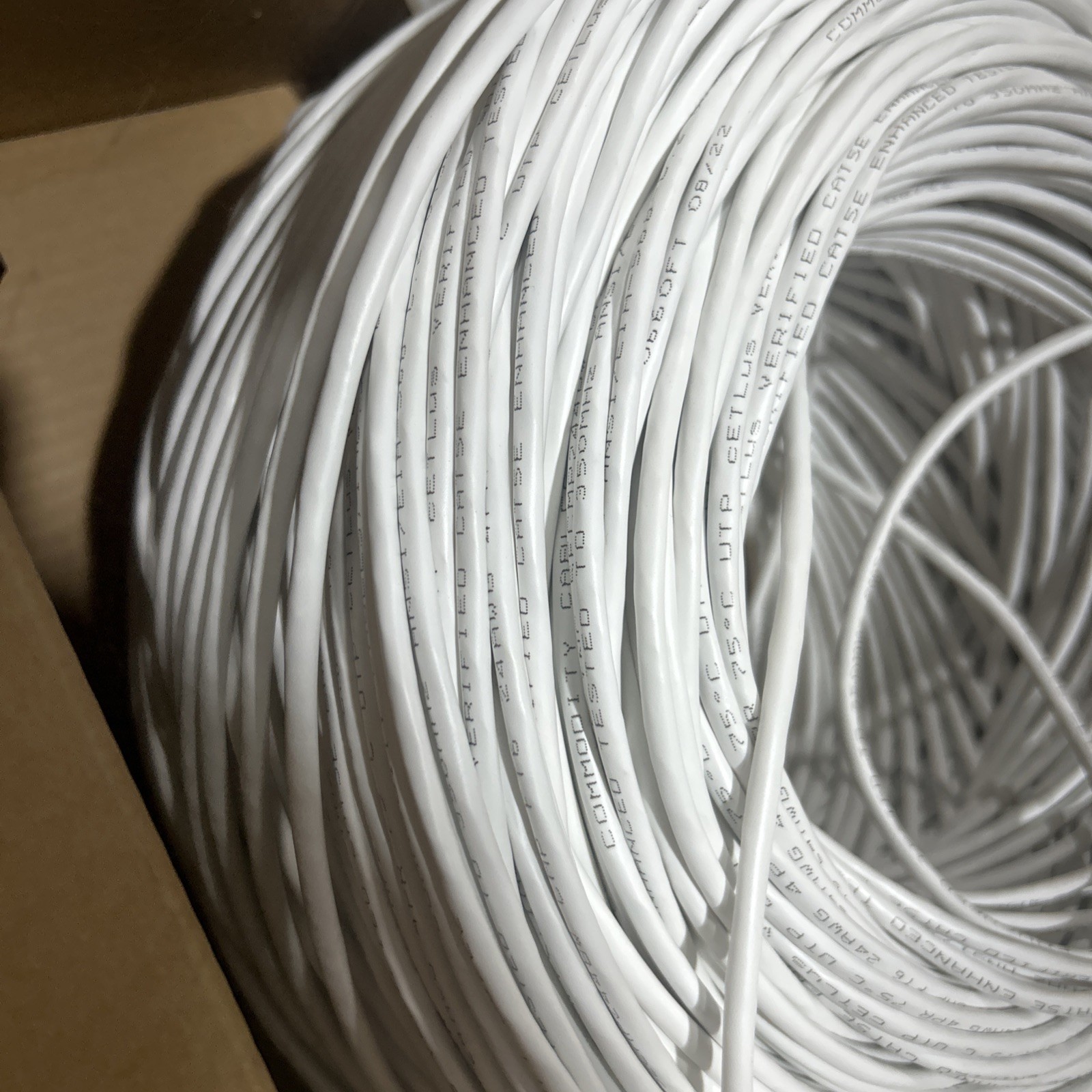 Commodity Cable Cat5e 350MHz CMR Ethernet Cable White 24AWG Solid Copper 1000 FT