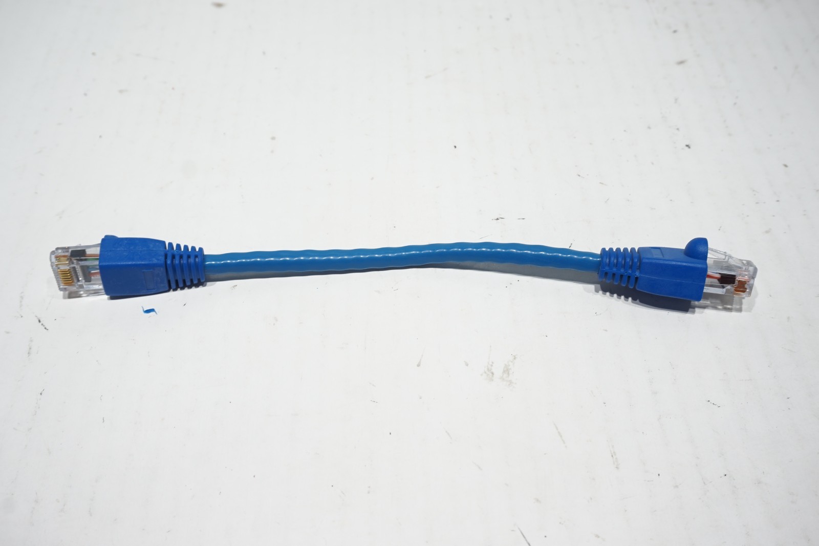 (25) RJ45/45 CAT6 4P ST PVC 568B BLUE W/BTS 6″ CABLES – NEW M64CKPABLB