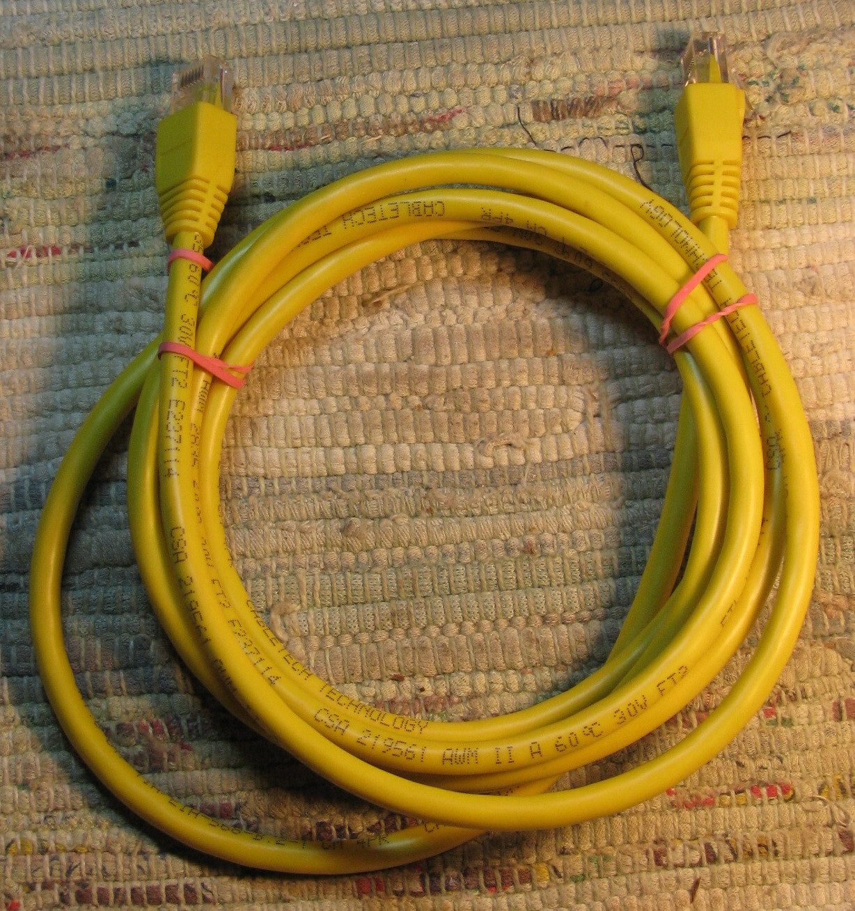 7 Ft CABLETECH TECHNOLOGY CAT.6 E237114 CSA 219561 TIA/EIA-568-B.2-1