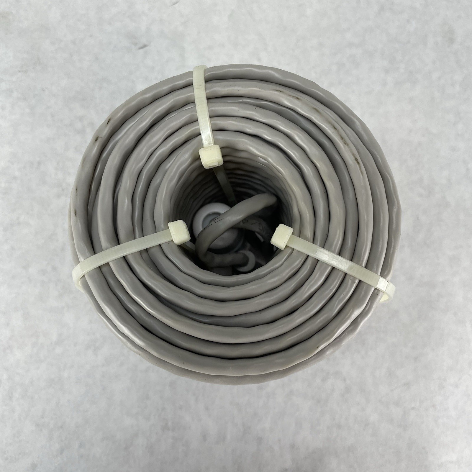 100FT 24AWG/4PRS 30V UTP Cat5e Ethernet Patch Cord