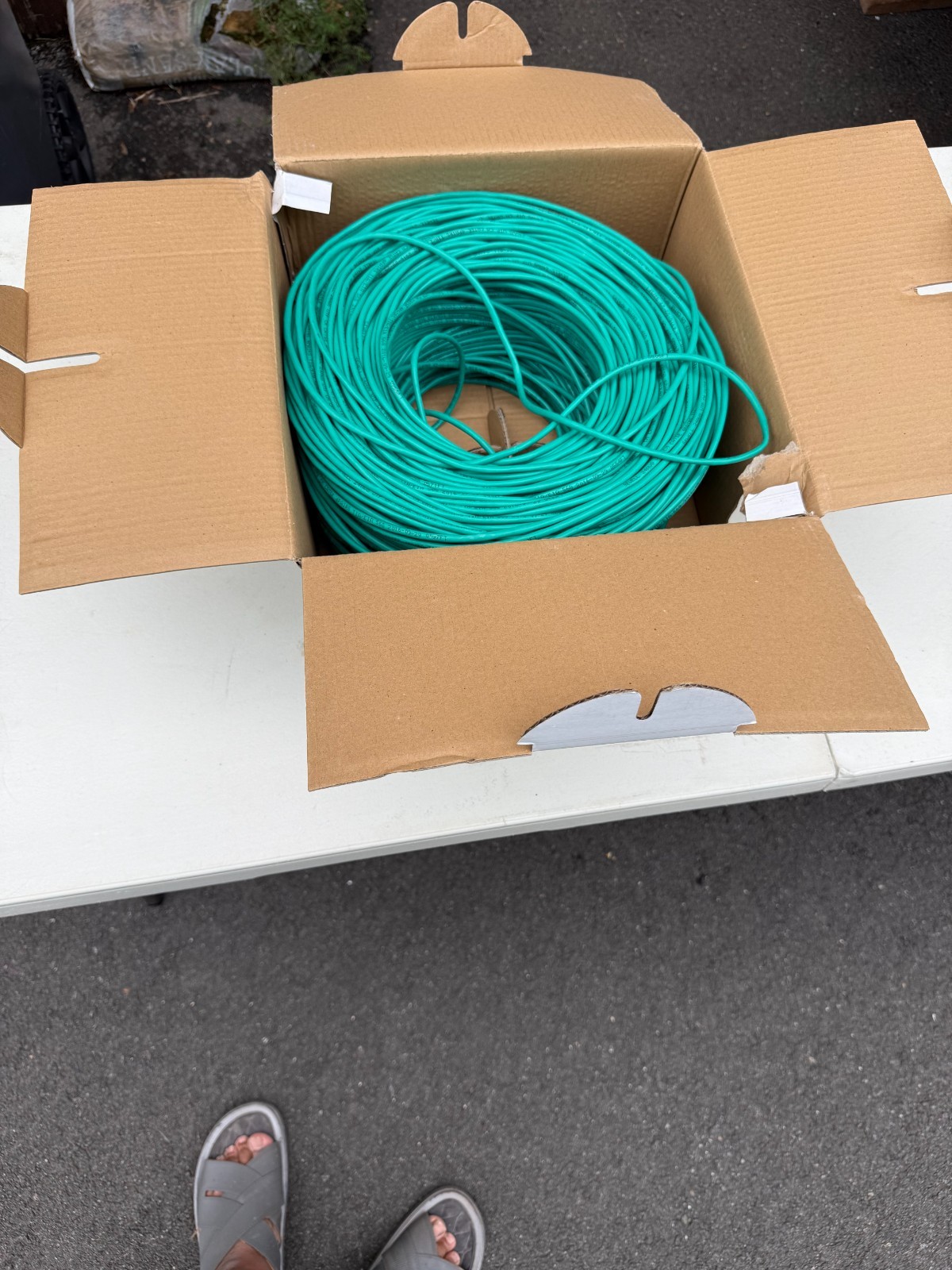 Sewell SolidRun Cat5e Bulk Cable 1000ft UTP 24 AWG Green Network Wire Open Box C