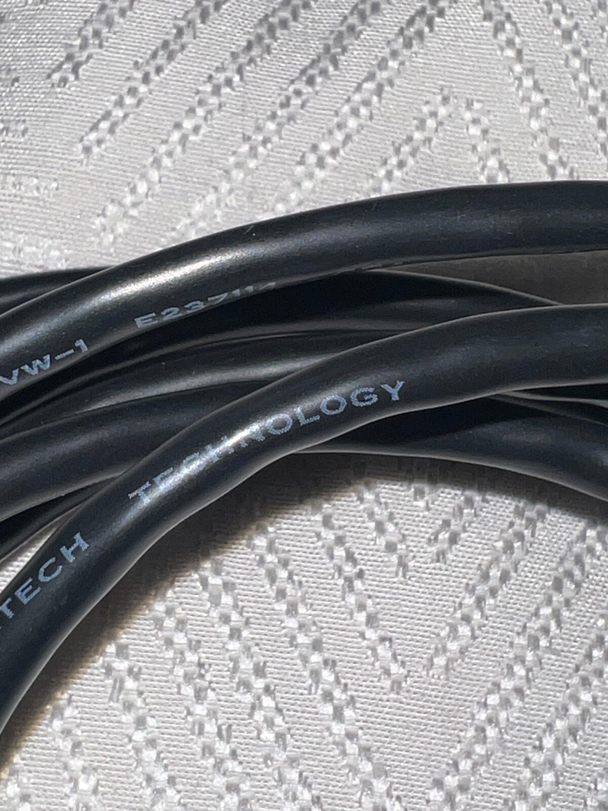 10 Ft CABLETECH TECHNOLOGY Cable CAT.6 UTP TIA/EIA-568-B.2-1 E237114 2835 219561