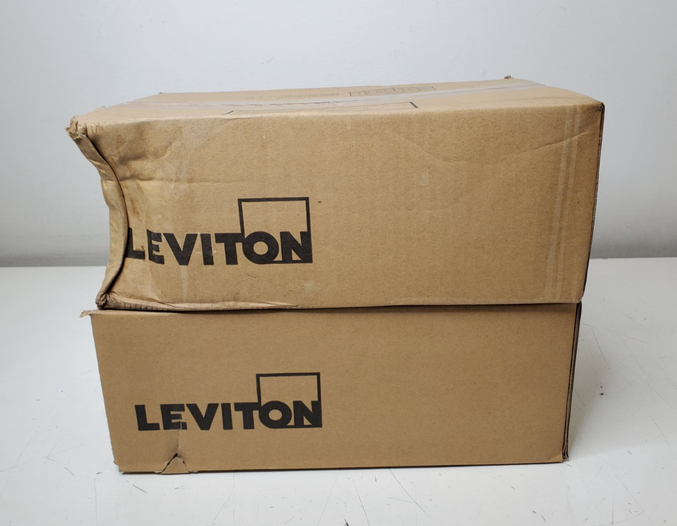 New/Sealed Lot of 20 Leviton 10ft Extreme CAT 6 Blue Patch Cord (060-62460-10L)