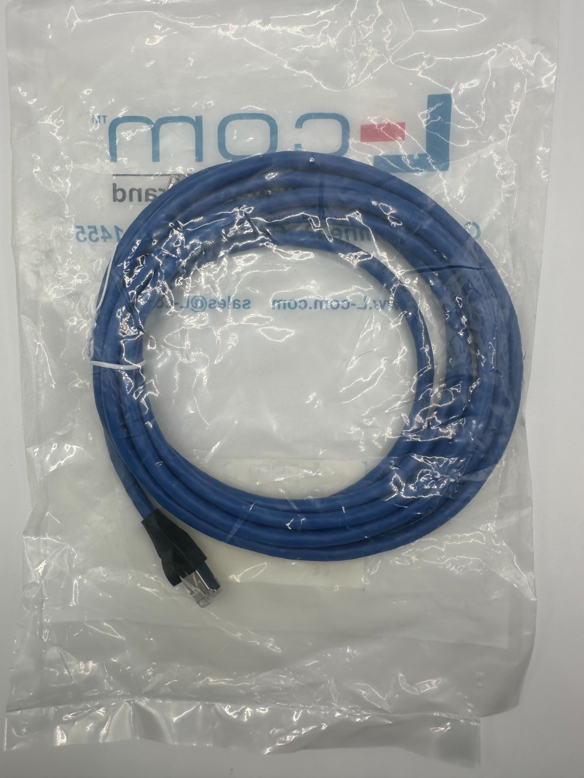 TRD695SCR-BL-10 Shielded Cat 6 Cable, RJ45 / RJ45 PVC Jacket, Blue 10.0 ft L-Com