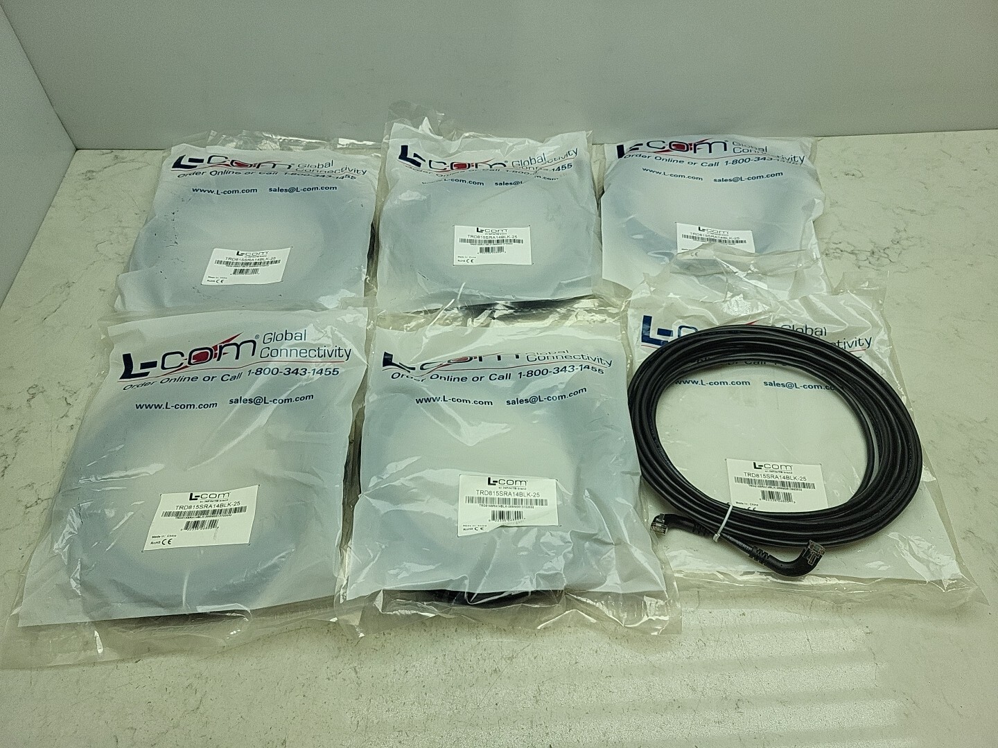 6 Pk L-Com TRD815SRA14BLK-25 Cat 5E RJ45 Ethernet Patch Cord Right Angle 25′ ft