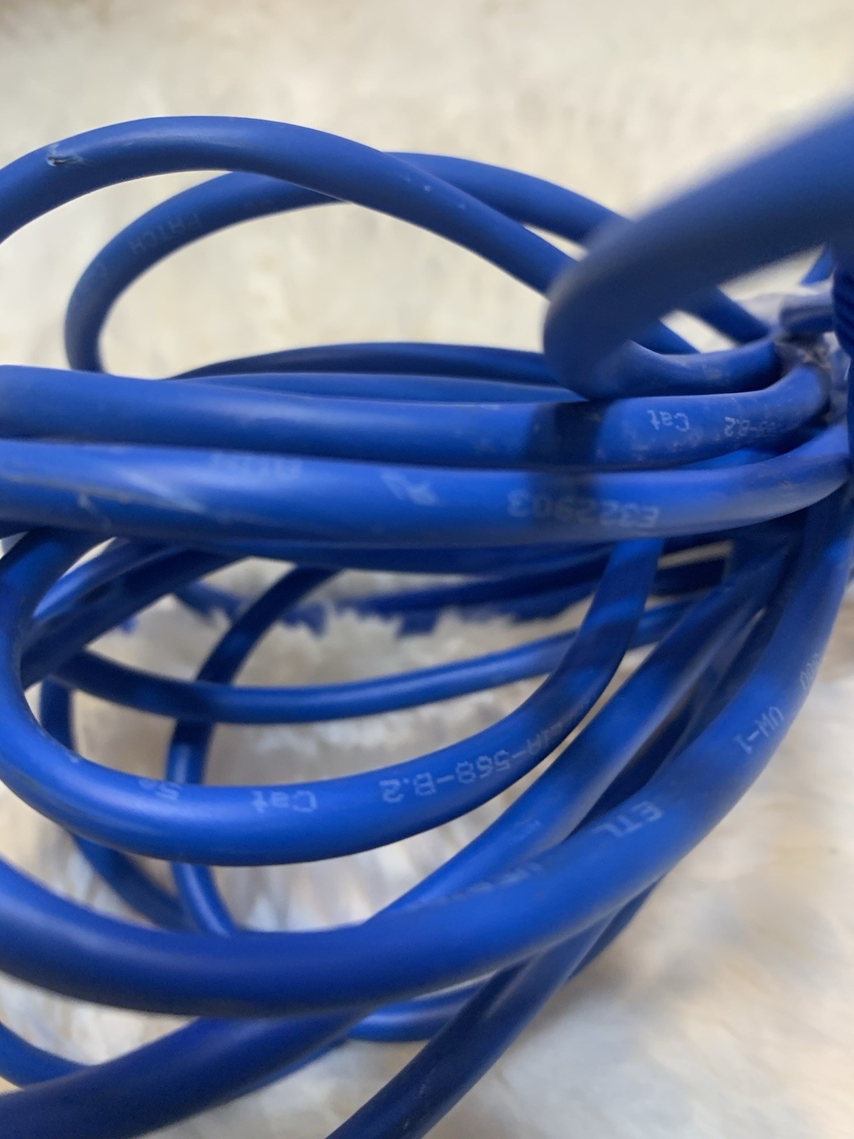 Cat 5e RJ-45 to RJ-45 Ethernet Cable Patch Cable Blue Universal Compatible