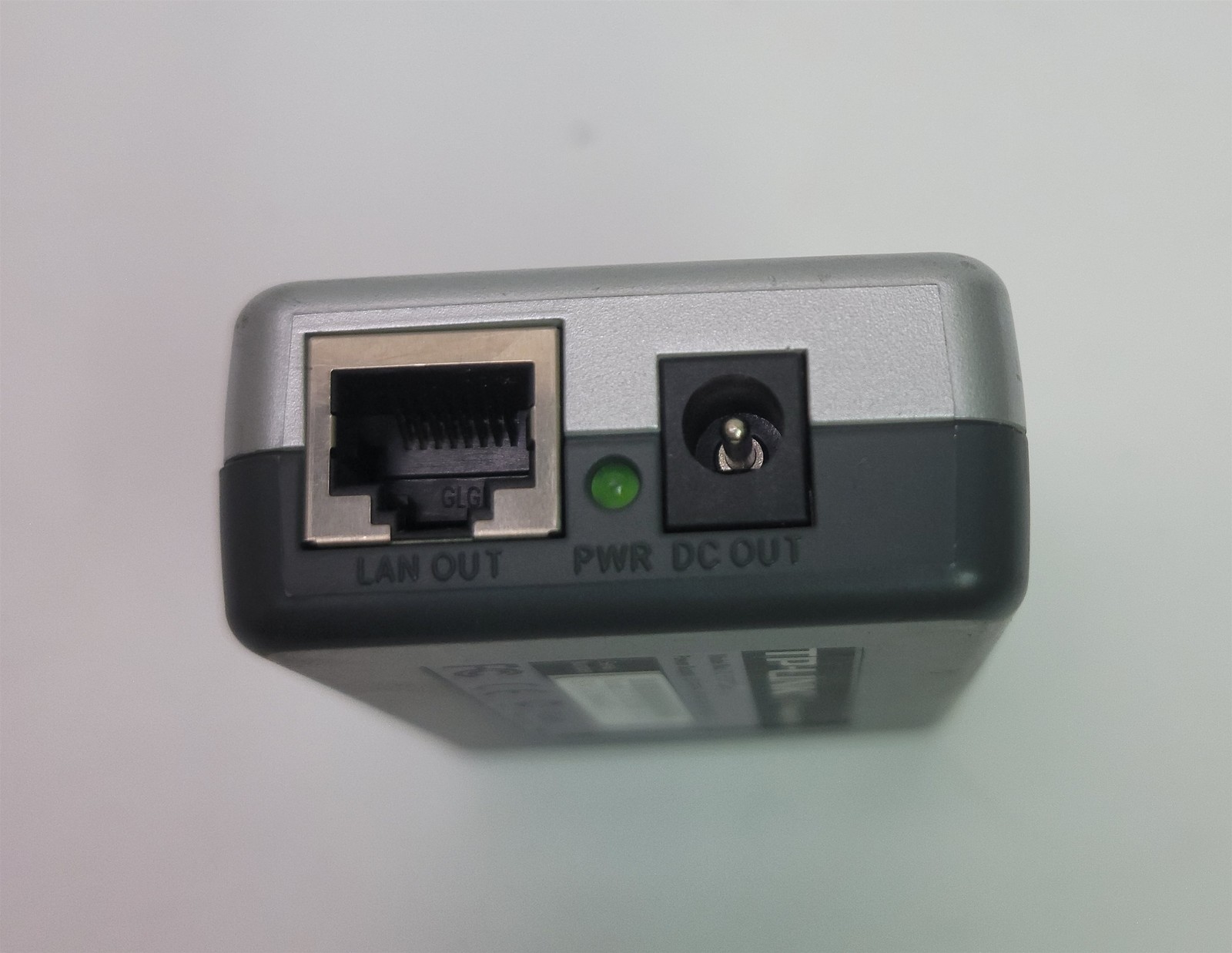 TP-Link TL-POE200B Power Over Ethernet Splitter
