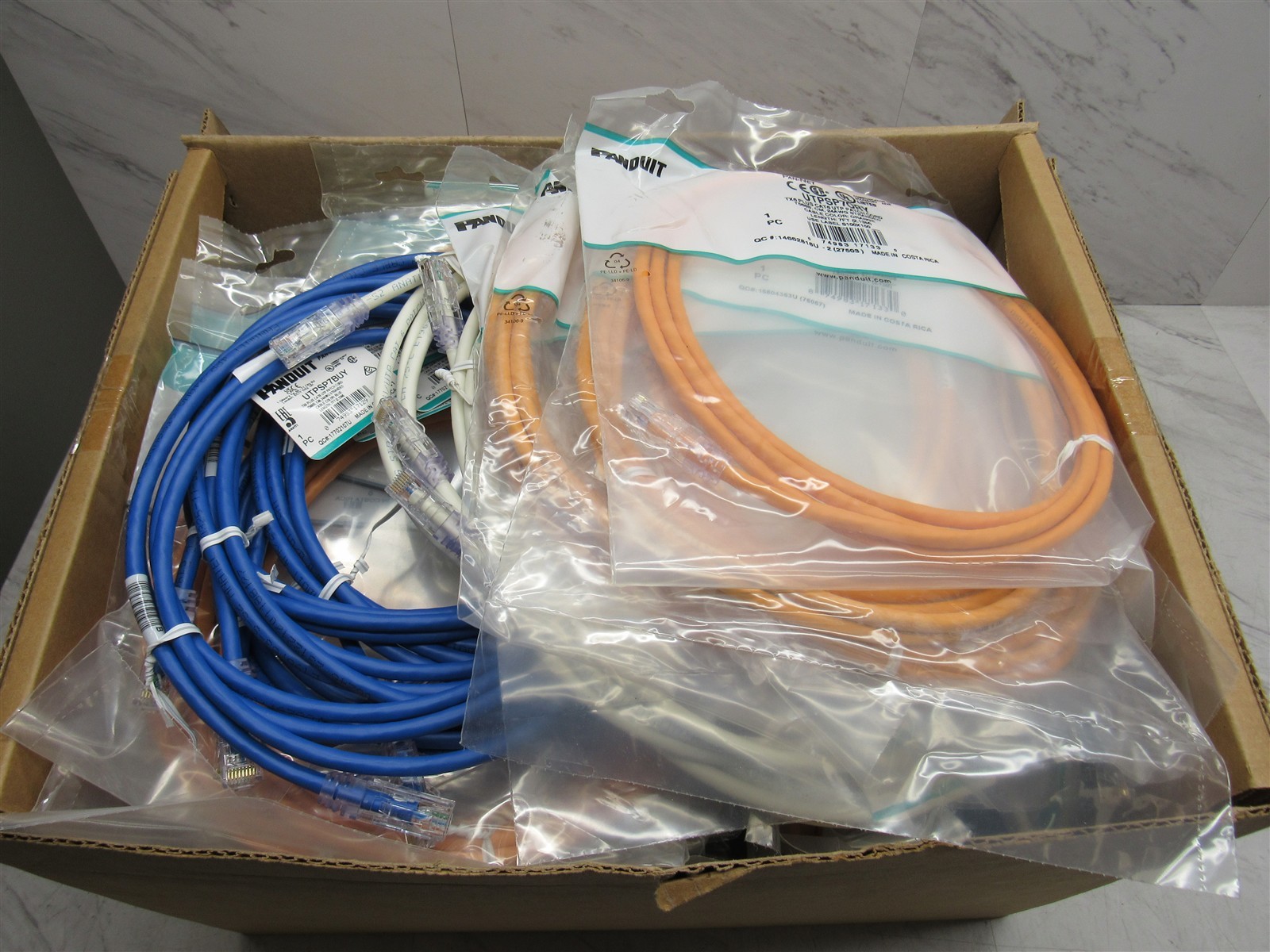 100 LOT NEW Panduit 7ft CAT6 Mixed Color Patch Cable RJ-45 UTPSP7ORY UTPSP7Y