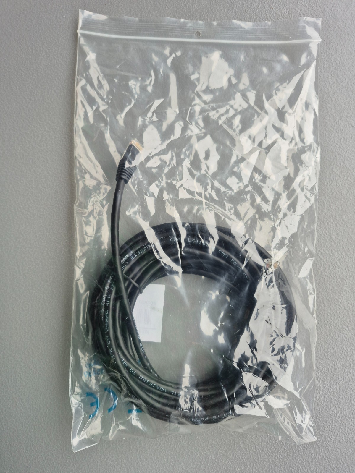 NEW C2G 20-feet CAT6 Ethernet Network Patch Cable Black Snagless – 757120039877