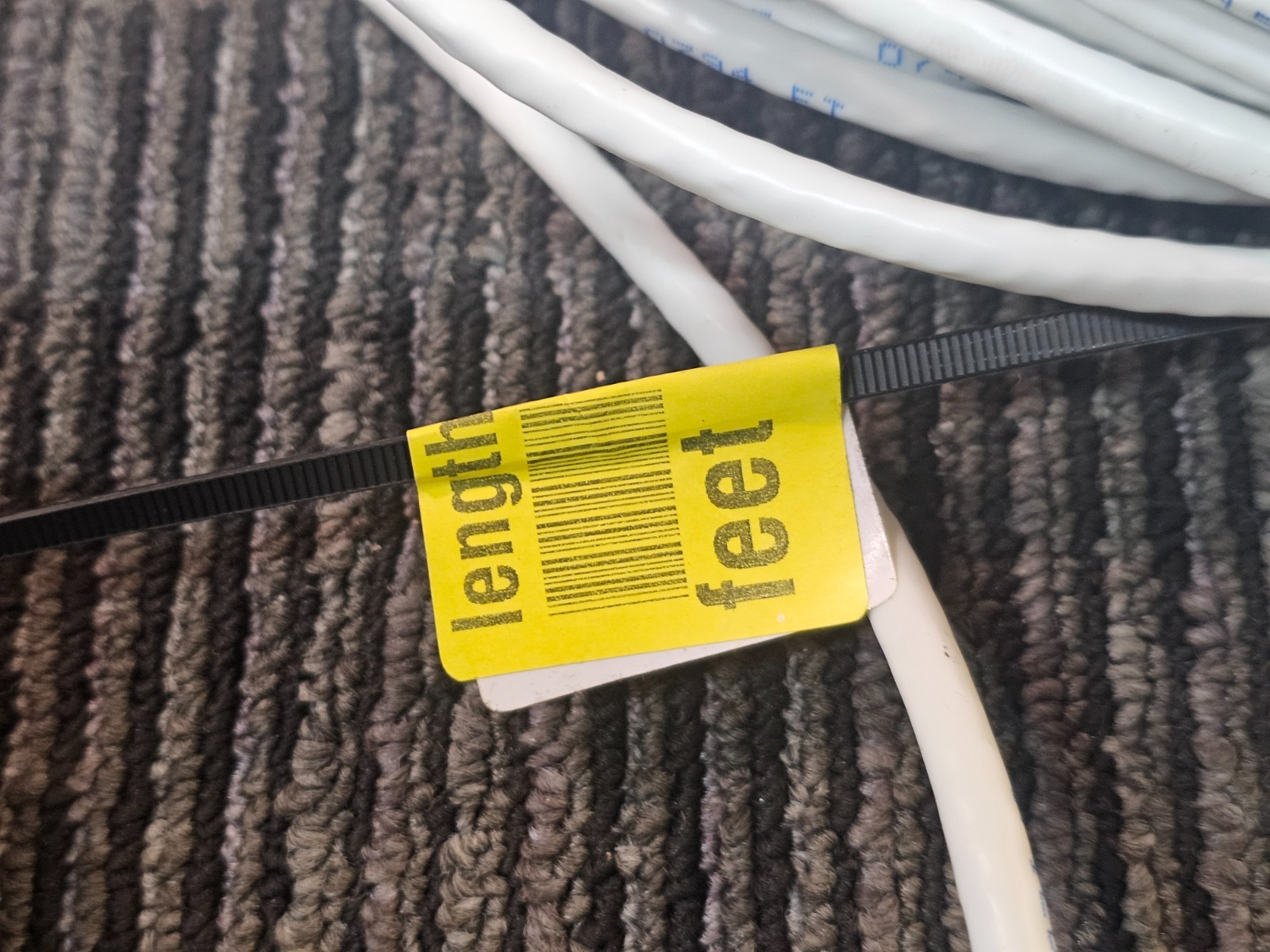 200FT Axiom AXG99968 Networking Cable White Cat6 U/Utp (Utp) 550mhz Patch Cable
