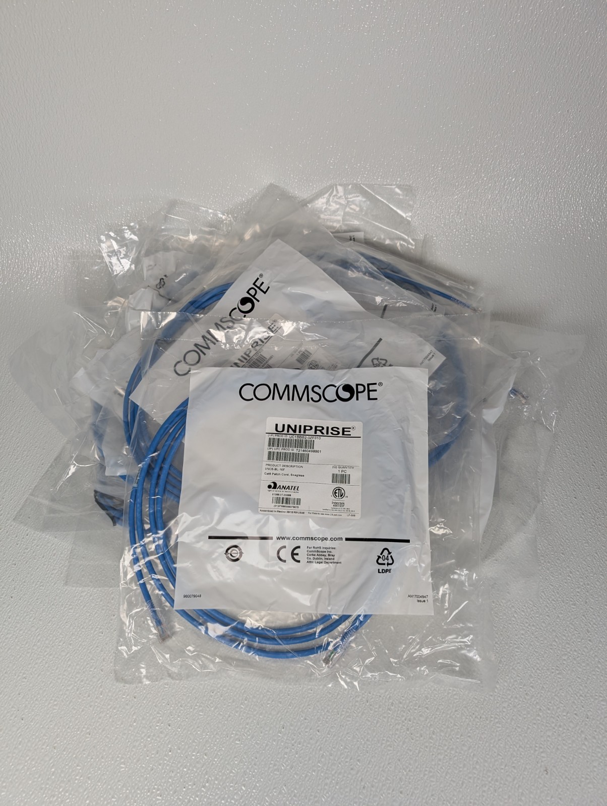 Lot of 50 CommScope Uniprise Cat6 10ft Blue Snagless Patch Cable UC1BBB2-0ZF010