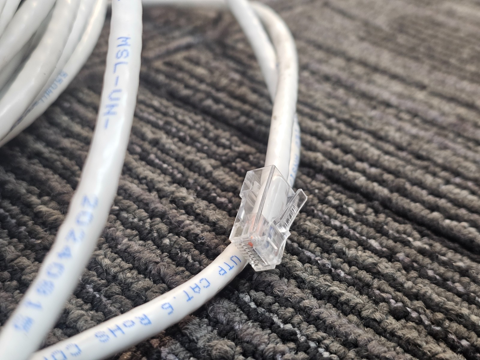 200FT Axiom AXG99968 Networking Cable White Cat6 U/Utp (Utp) 550mhz Patch Cable