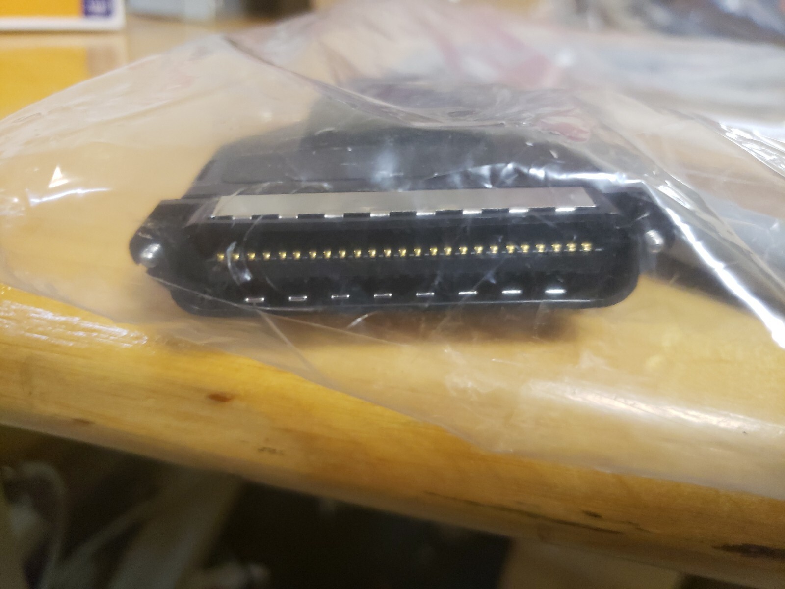 Dialogic NMS 83225 -RJ-21M-180/RJ-21M-180, 6′ (1.8m), shielded, RoHS (CG boards)