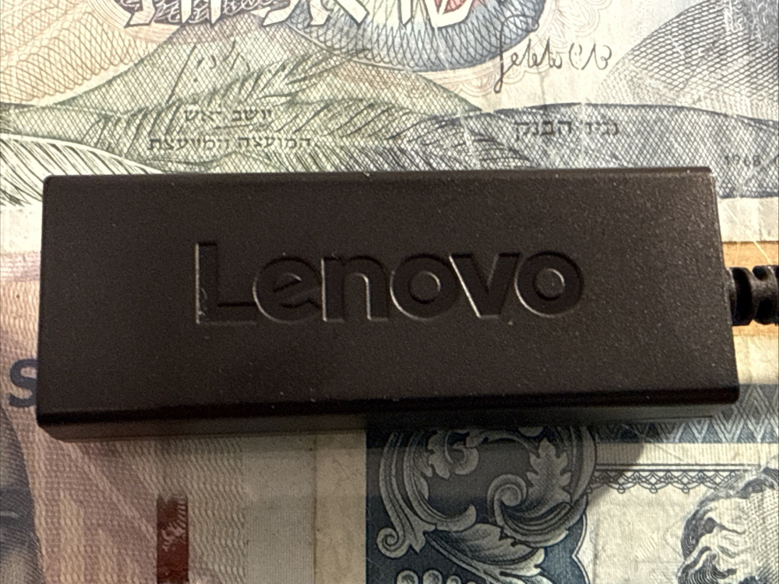 Lenovo Cable USB-C – to- 2.5G Ethernet Adapter FRU-P/N 5C11M65348 NEW