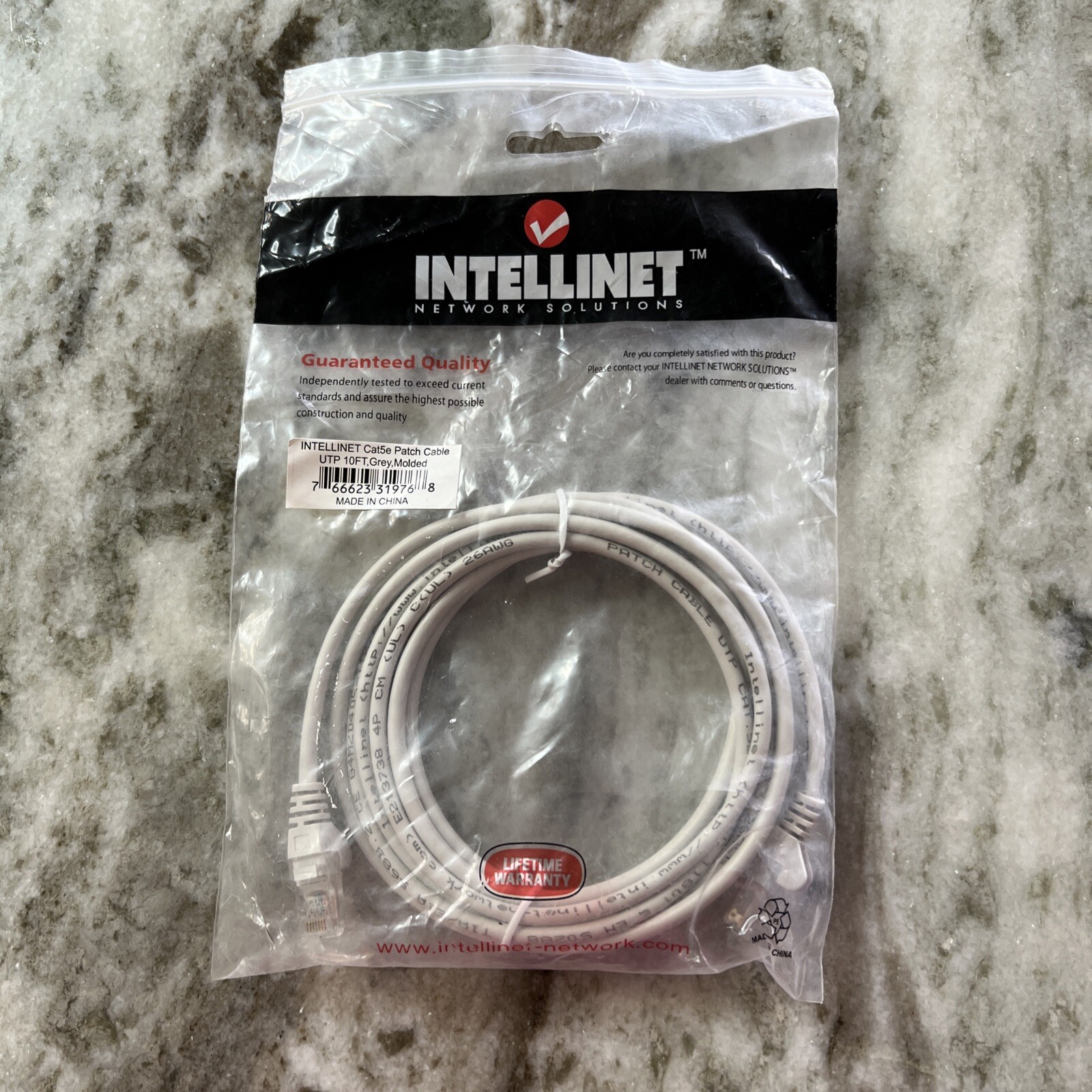 Intellinet Network Solutions 319768 Cat.5e UTP Patch Cable – Category 5e – 10 ft