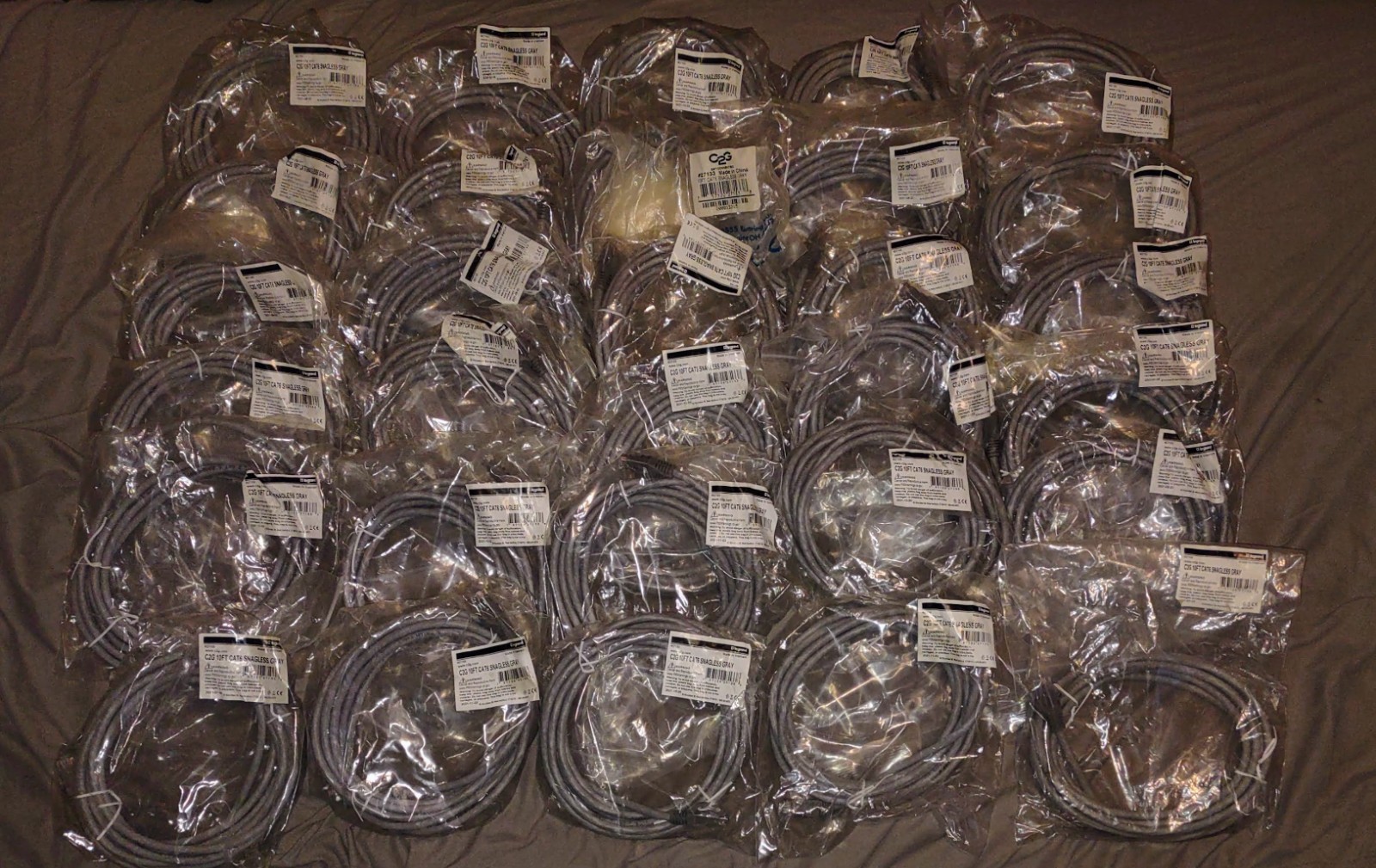 Lot of 30 C2G Cat6 Snagless Unshielded UTP Ethernet Network Cable-Gray #27133…