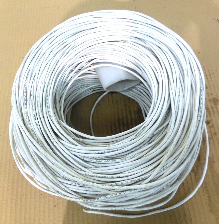 UNKNOWN BRAND WHITE CABLE DBC1900WT, CAT5E