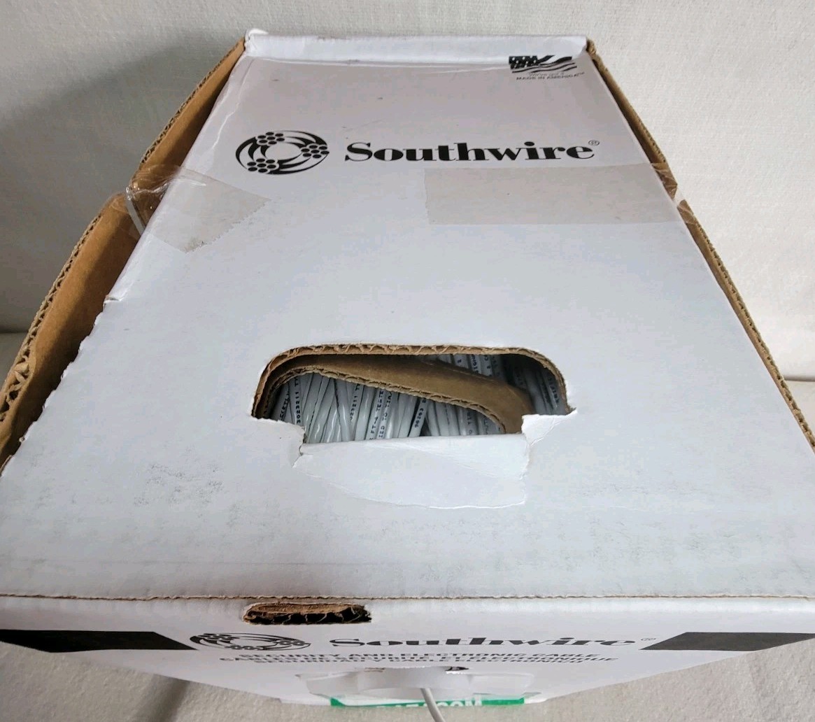 Southwire 1000 ft. White 24/4 Gauge/Pair CAT5e UTP CMR Data Cable 1000 ft. – NIB