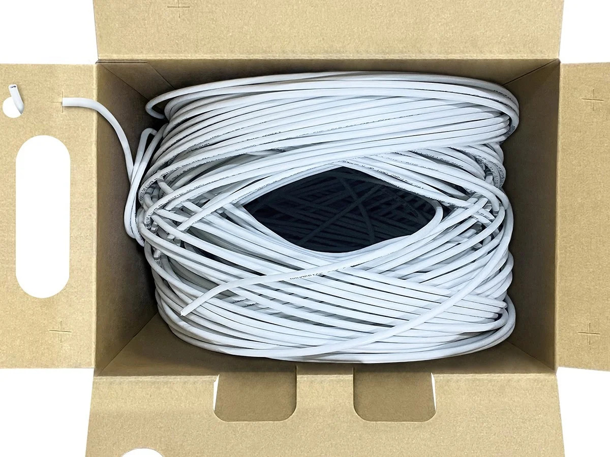 Monoprice Cat6 Plenum Bulk Cable 500ft White UL Solid 550MHz UTP CMP 10G 23AWG