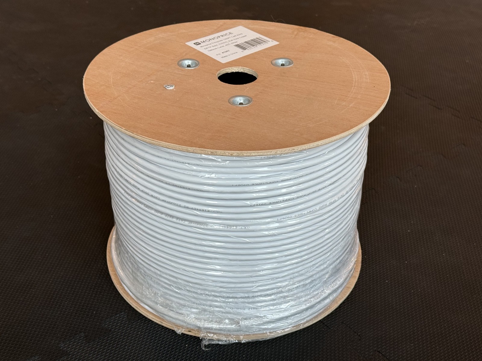 Monoprice Entegrade Cat 8 1000ft S/FTP Solid 22AWGx4P Ethernet Network Cable