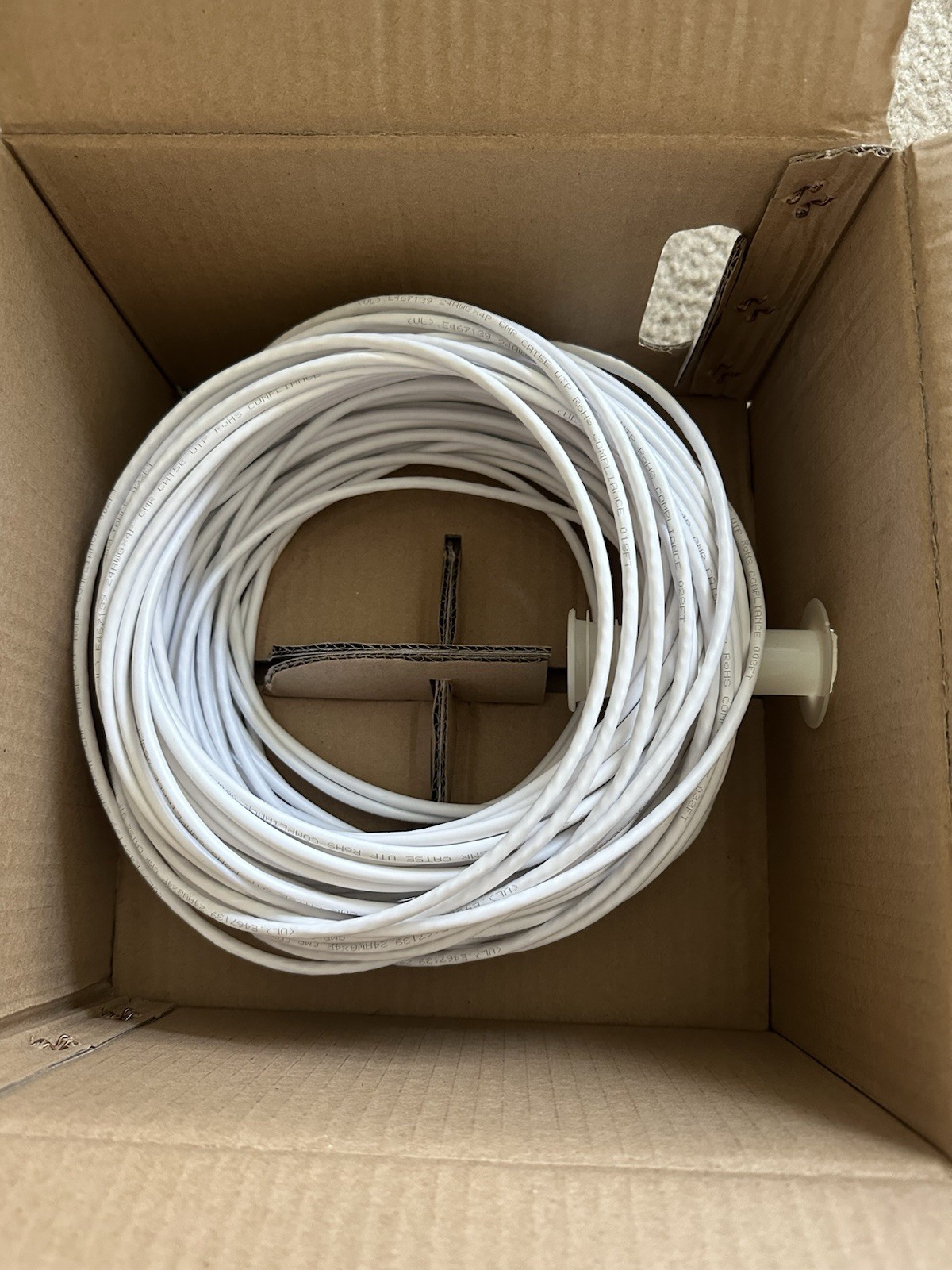Monoprice Cat5e UTP Solid 24AWG Bulk Ethernet Cable 250ft Gray Raw End 14775