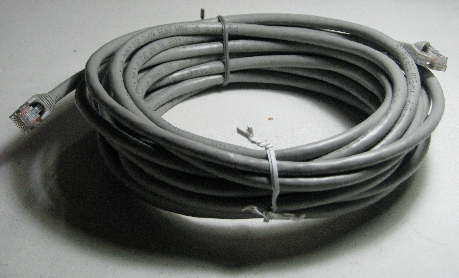 25 Ft GRAY CAT.6 CABLE E314459 RJ AWM 2835 60℃ 30V 24AWG 4PR UTP TIA/EIA 568