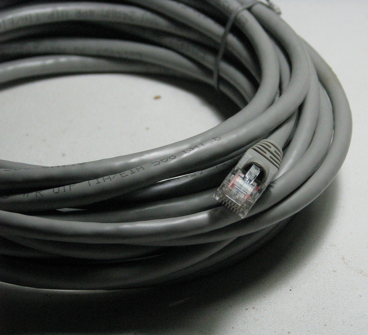 25 Ft GRAY CAT.6 CABLE E314459 RJ AWM 2835 60℃ 30V 24AWG 4PR UTP TIA/EIA 568