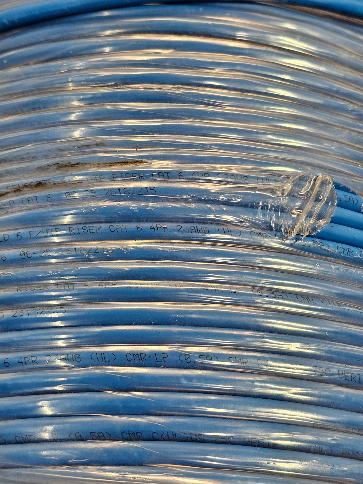 PRYSMIAN GROUP GenSPEED 6 Plenum Ethernet Cable Cat6 4PR 23AWG 1000′ 261822J5