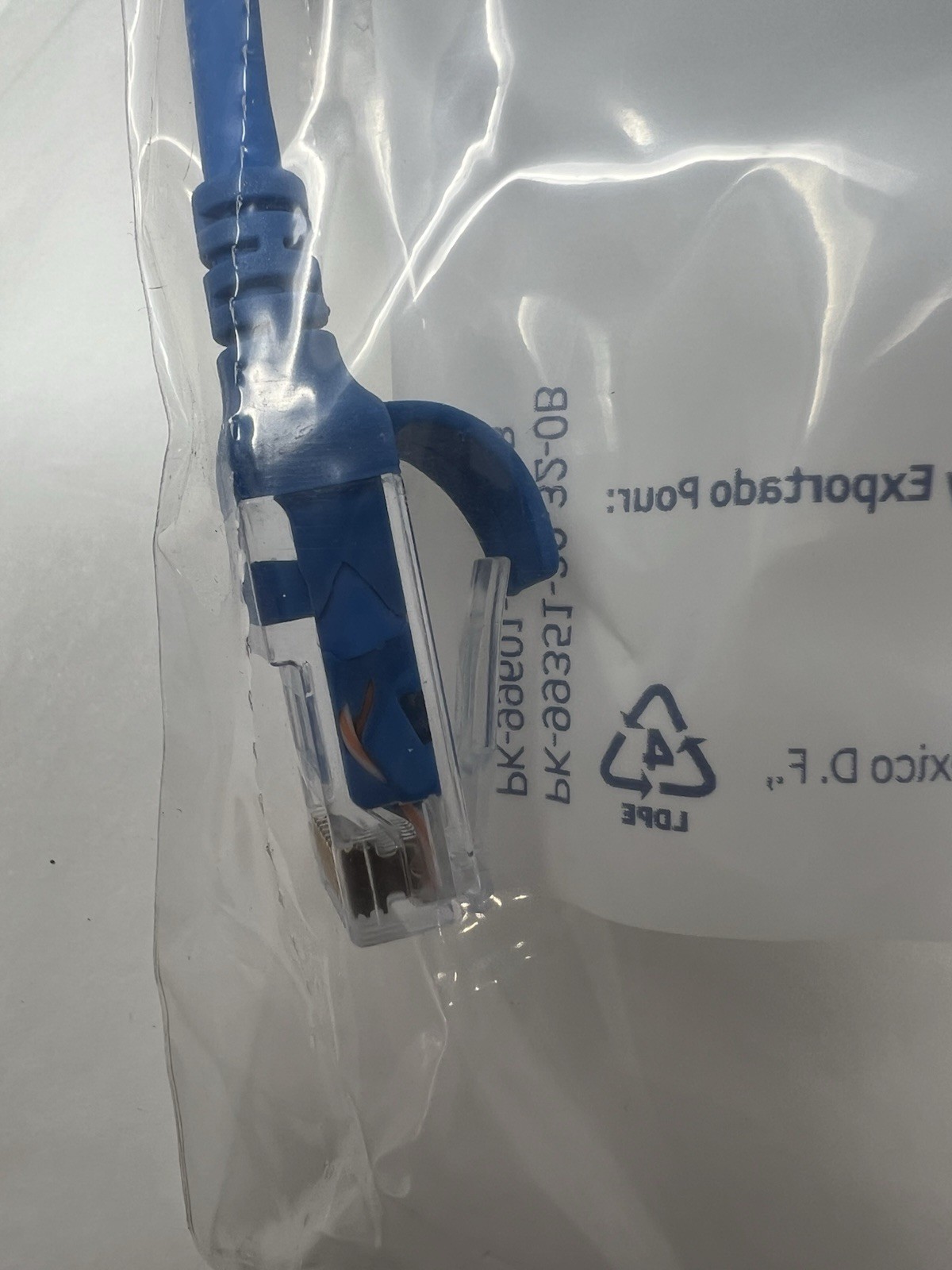 (90x) Leviton CAT 6H460-1L Cat 6 Small Diameter High-Flex Patch Cord, 1ft, Blue